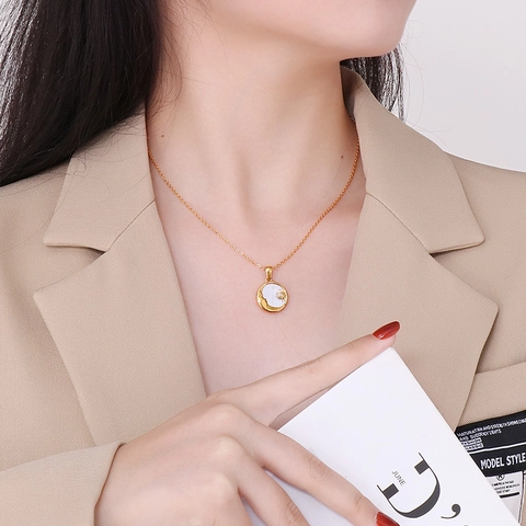 Collar Con Colgante De Acero Inoxidable Bañado En Oro Con Concha Blanca Para Mujer Corazón Luna Sol Geométrico Minimalista Retro Francés