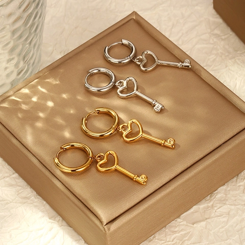 Stainless Steel Heart Key Pendant Earrings And Necklace 18K Gold Plated INS Fashion Minimalist Jewelry For Women