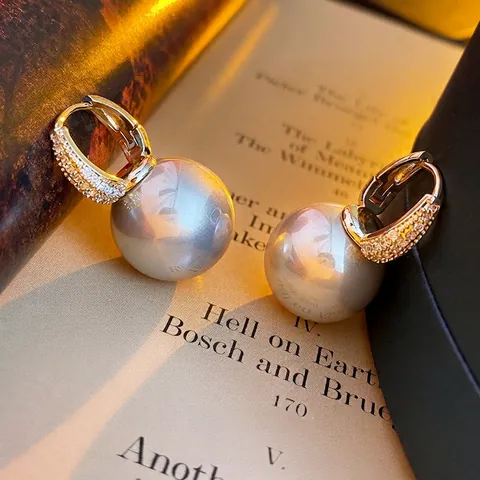 Alloy Zircon Imitation Artificial Pearl Ohrringe Mit 925 Sterling Silver Earring Post Französisch Elegant Vintage Hoops Frauen