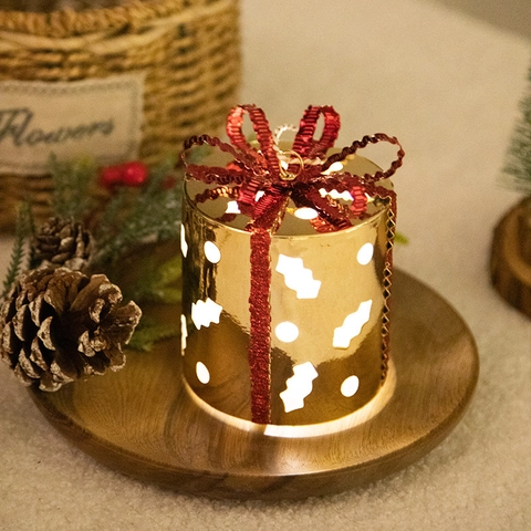 Ornamenti Sospesi Scatola Regalo Natale LED Alluminio Metallo Cavo Alimentato Batteria Luce Calda Fiocco Decorazione