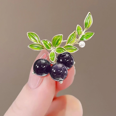 Elegante Broche de Arándano Pin Aleación Hoja Esmaltada Verde Perla Artificial Fruta Corsé Vestido Ropa Accesorios Mujeres