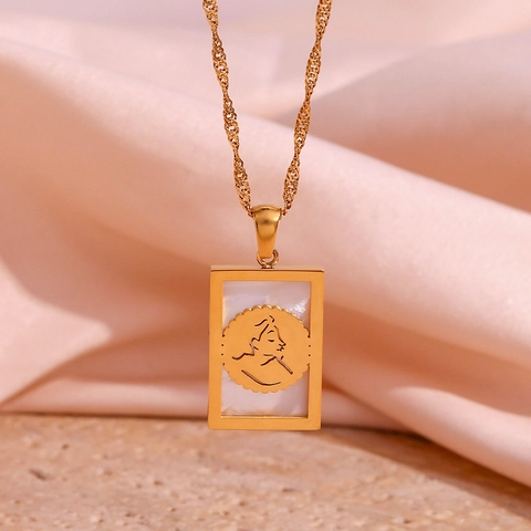 Collana con Pendente Rettangolare in Perla Artificiale in Acciaio Inossidabile Placcato Oro 18K per Donna Gioielli Intarsio