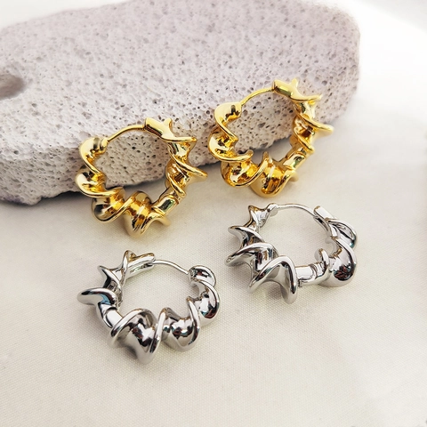 Boucles d'Oreilles Créoles en Cuivre à Spirale Géométrique Rétro Français pour Femmes Plaquées Or 18K Torsadées en Métal de Haute Qualité