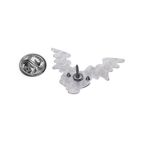 Spilla in Smalto a Forma di Teschio con Ali di Pipistrello Gotica per Halloween in Lega di Zinco per Vestiti e Zaini