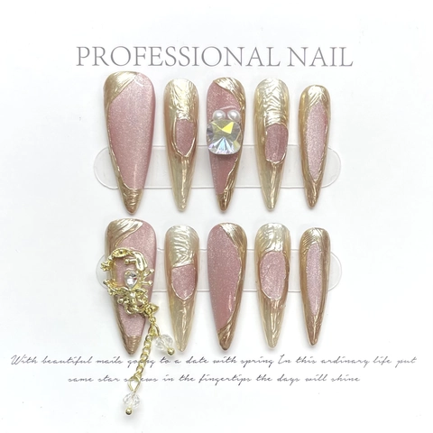 Handmade Long Stiletto Press On Nails Cat Eye Pink Champagne Gold Metallic Texture Rhinestone Artificial Pearl Luxury False Nails