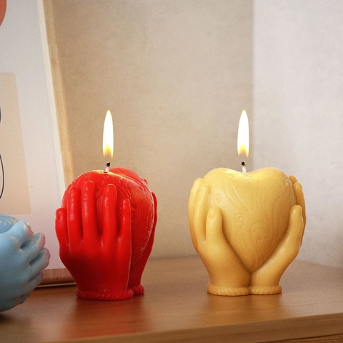 Silikon Hände Halten Herz Kerzenform Valentinstag Relief Harz Seife Gips DIY Bastelwerkzeug Wohndeko