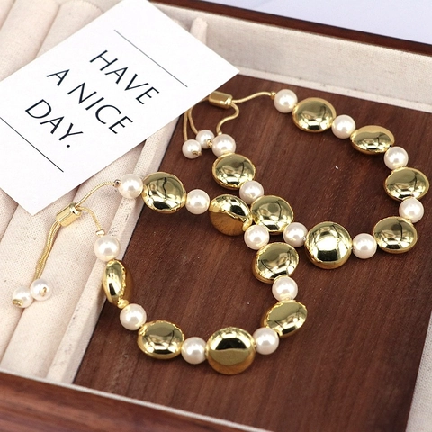 Elegant Shell Artificial Pearl Gold Plated Copper Bracelet Adjustable Slider For Women Vintage Minimalist Round Flat Beads