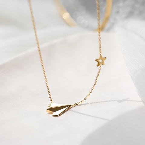 Collana Minimalista Con Ciondolo A Forma Di Aeroplano Di Carta Con Stella Acciaio Inossidabile Placcato Oro Stile Origami Gioielli Da Donna