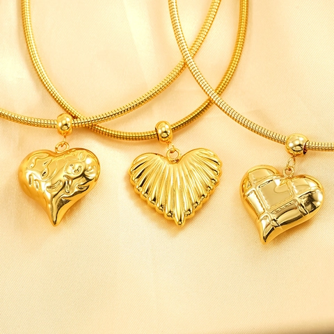 Collana Con Pendente A Cuore Placcata Oro 18K Acciaio Inossidabile 304 Catena Serpente Gioielli Moda Donna