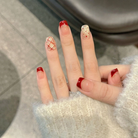 Handmade Red Champagne Gold Press On Nails French Tip Grid Pattern Polka Dot Short Coffin Fake Nails Festive Women Art Decor