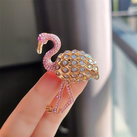 Flamingo Brooch Alloy Pink Rhinestone Iridescent Stone Elegant Animal Shape Pin Fashion Jewelry For Women Gold Plated