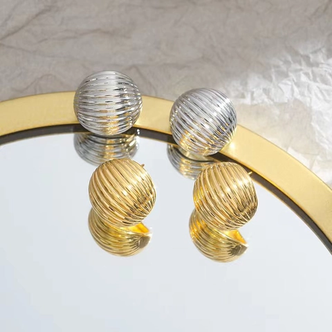 Boucles d'Oreilles Clous Boule Texturée Minimaliste Laiton Avec Tige en Argent Sterling 925 Bijoux d'Oreille Sphère Plissée