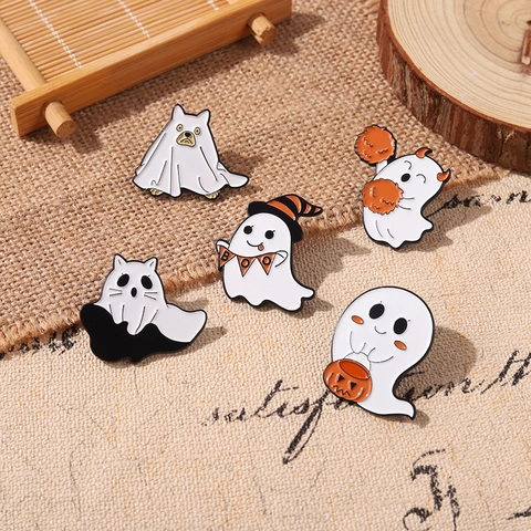 Cartoon Ghost Enamel Brooch Pins Halloween Party Spooky Cute Pumpkin Cat Dog Alloy Lacquer Jewelry Novelty Gift