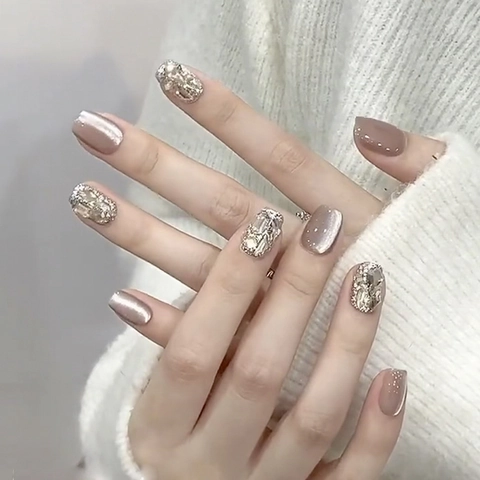 Cat Eye Press On Nägel Glänzend Straßstein Glitzer Eckig Rund Künstliche Nägel Elegant Nude Braun Maniküre Für Frauen