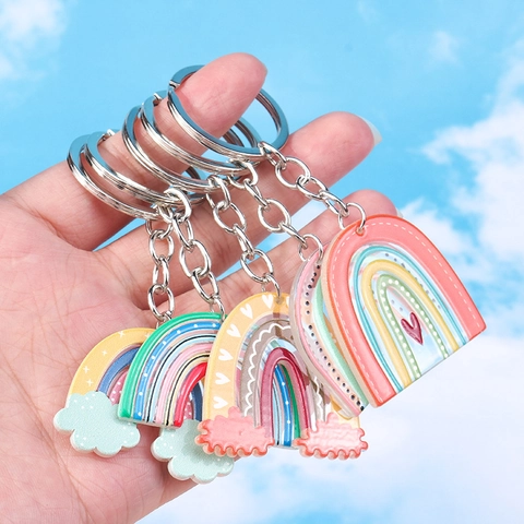 Llavero Arcoíris Acrílico Colorido Lindo Colgante Bolso Corazón Nube Accesorio Decorativo Anillo De Llave