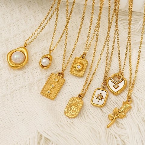 Pendant Necklace 18K Gold Plated 304 Stainless Steel With Imitation Artificial Pearl Shell Heart Flower Retro Style For Women