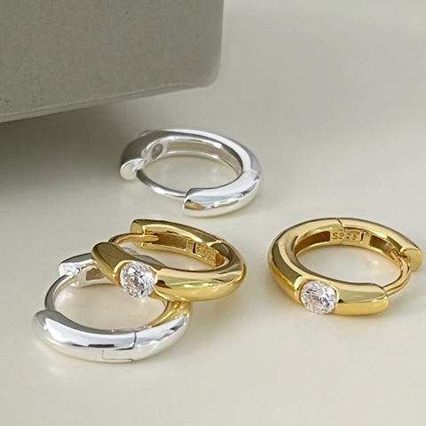 925 Sterling Silver Hoop Earrings With Round Cubic Zirconia Minimalist Geometric Huggie Ear Buckle Women Elegant Jewelry