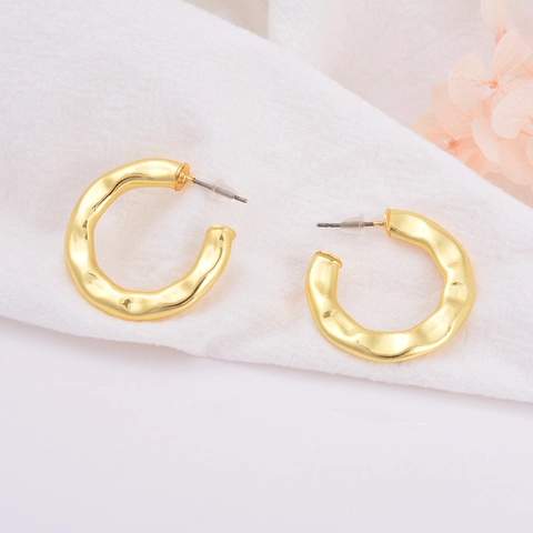 Orecchini Geometrici a Cuore Cavo in Rame Metallico Placcato Oro 18K Con Perno in Acciaio Inossidabile Strass Perla Artificiale