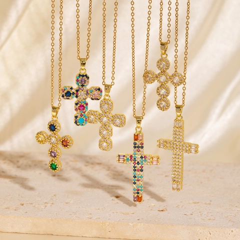 Collana Con Ciondolo A Croce Rame Placcato Oro Con Zirconi Cubici Colorati Gioielli Hip-Hop Di Moda Per Donna Accessorio