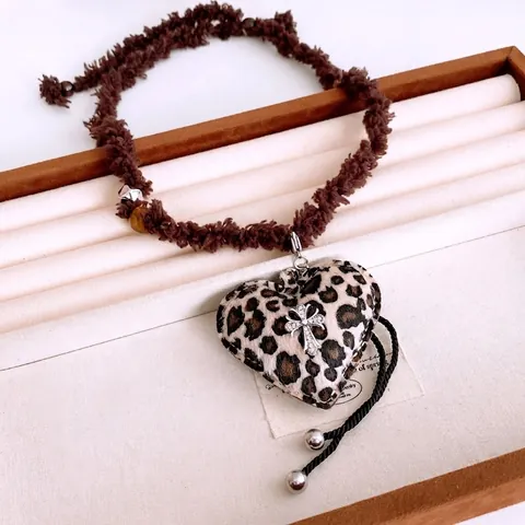 Leopardenmuster Herz Anhänger Halskette Legierung Kreuz Boho Perlen Gewebt Retro Trendy Damen