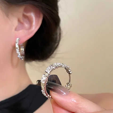 Elegante Koperen Hoop Oorbellen Met Micro Pave Zirkoon Hol Kruis Patroon Vintage Hofstijl Luxe Voor Vrouwen