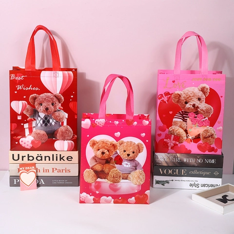 Valentine Day Gift Bag Non-Woven Fabric Heart Balloon Teddy Bear Print Handle Reusable Party Favor Romantic Pink Red Shopping Tote