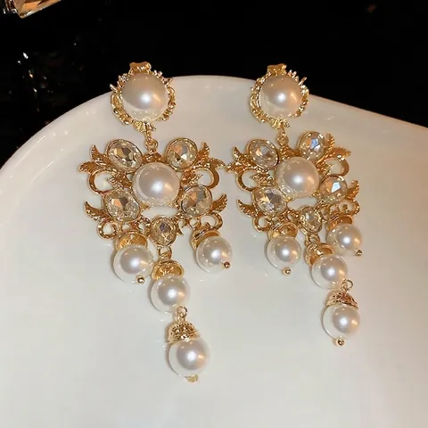 Orecchini Nappa Fiore Cavo Barocco Retrò Con Lega Strass Perla Artificial E Perno In Argento 925 Sterling