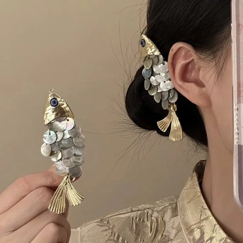 Pinza Para El Pelo Forma Pez Aleacion Pez Dorado Textura Concha Elegante Diseño De Nicho Accesorio Cabello Mujer