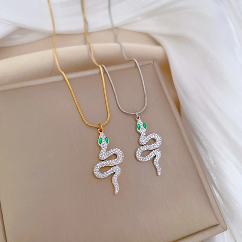 Snake Pendant Necklace Titanium Steel Rhinestone Green Gemstone Eyes Minimalist Fashion Clavicle Chain Jewelry For Women
