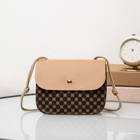 Women Crossbody Bag PU Leather Clover Pattern Small Square Shoulder Bag Magnetic Closure Casual Daily Mini Purse