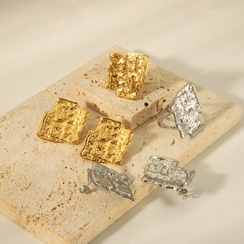 Vintage Edelstahl Geometrische Gefaltete Strukturierte Ohrstecker Für Damen Unregelmäßig 18K Vergoldet Metallic Schmuck Zubehör