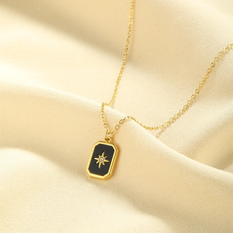 Collana con Ciondolo a Rettangolo Starburst in Acciaio Inossidabile Placcato Oro con Intarsio di Zirconia Gioielli di Moda per Donna Accessorio Quotidiano