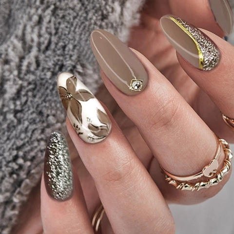 Unghie Finte Press On Forma Mandorla Ovale Design Fiore Marrone Strass Glitter Retro Elegante Per Donne
