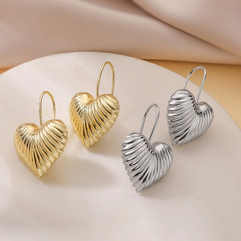 Orecchini Pendenti a Cuore a Costine 3D Vintage per Donna Placcati in Oro Rame Texture Gioielli di Moda Individuali