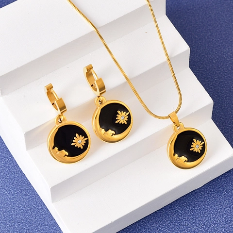 Collier Pendentif Étoile Lune Soleil en Acier Titane Et Boucles D'Oreilles pour Femme Bijoux Vintage Céleste Plaqué Or