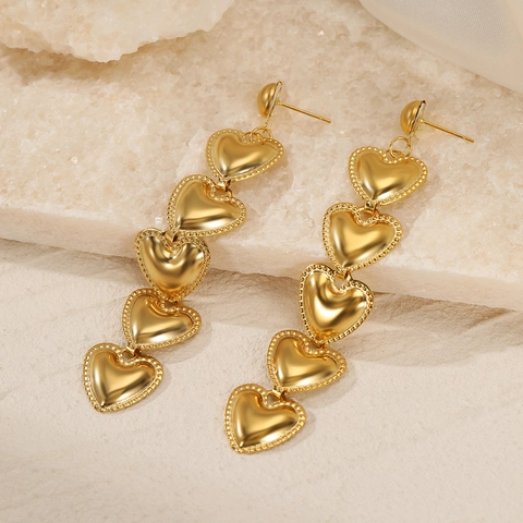 Orecchini Pendenti A Cuore Acciaio Inossidabile Placcato Oro 18K Cuori Collegati Bordo Milgrain Eleganti Per Donna