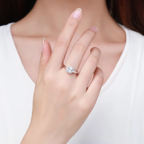 S925 Sterlingsilber Quadratischer Kissenschliff Zirkonia Halo Ring Für Damen Luxuriöser Geometrischer Polierter Fingerring Schmuck