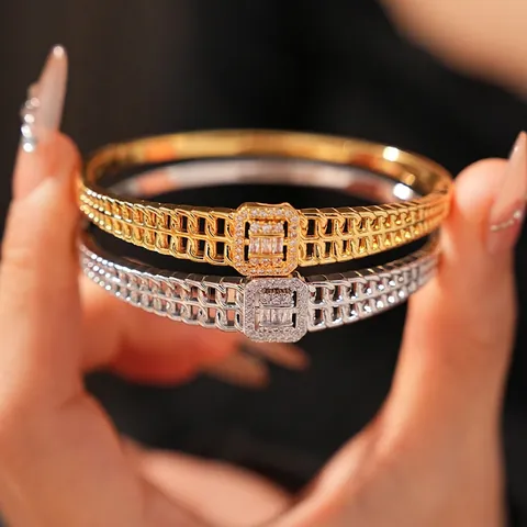 Koperen Armband Echt Goud Verguld Rechthoekige Zirkoon Inlay Holle Ketting Textuur Luxe Gesp Armring Voor Dames