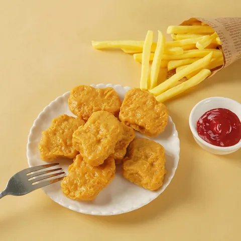 Realistic Simulation Food Keychain PVC Artificial French Fries Chicken Nuggets Pendant Lifelike Novelty Snack Ornament