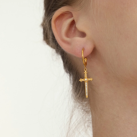 Europäische Retro Vergoldet Edelstahl Schwert Dolch Ohrhänger Strass Pave Kreuz Ohrringe Für Damen Schmuck