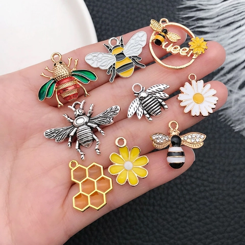 Bee And Daisy Flower Charms For Jewelry Making Zinc Alloy Enamel Insect Pendants For DIY Earrings Bracelets Necklaces