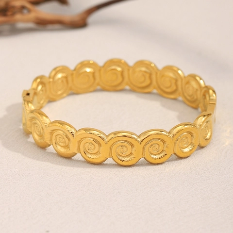 Vintage Spiral Texture Bangle Bracelet Stainless Steel 18K Gold Plated Vortex Pattern Simple Elegant Jewelry For Women