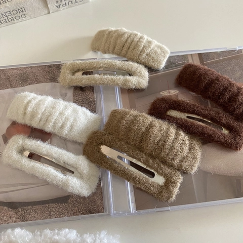 Plüsch Haarklammern Kunstpelz Snap Barrette Seitenpony Haarnadel Französisch Herbst Winter Süßes Accessoire Frauen Mädchen