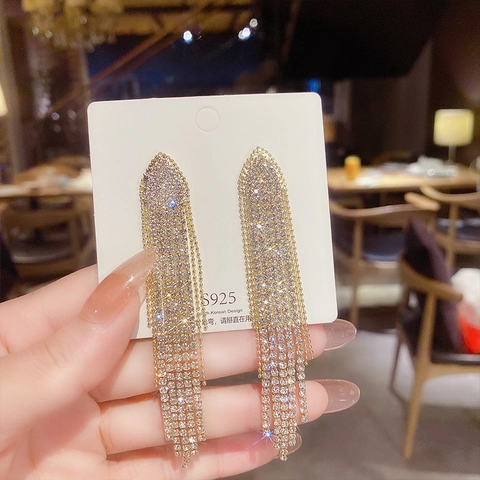 Luxuriöse Kupfer Strass Quasten Ohrringe Für Damen S925 Sterlingsilber Ohrstecker-Stift Lange Geometrische Rhombus Ohrhänger