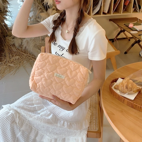 Bolsa De Cosméticos Acolchada De Corazón Organizador De Maquillaje De Tela Estuche Con Cremallera Portátil Almacenamiento De Viaje Estilo Dulce