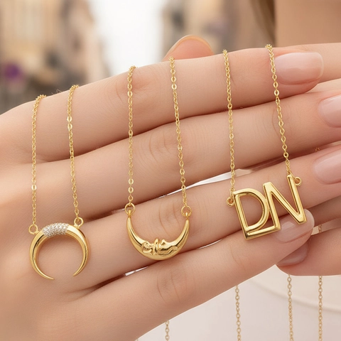 French Style 18K Gold Plated Copper Crescent Moon And DN Letter Pendant Necklace Zirconia Inlaid Fashion Jewelry For Women
