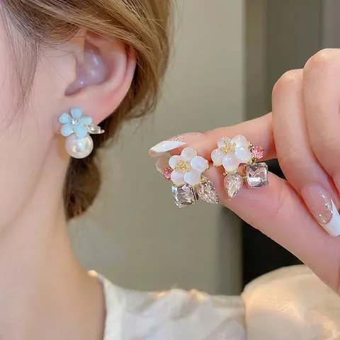 Sweet Flower Artificial Pearl Stud Earrings With Resin Petals Rhinestones And Silver Earring Post Fresh Jewelry For Women