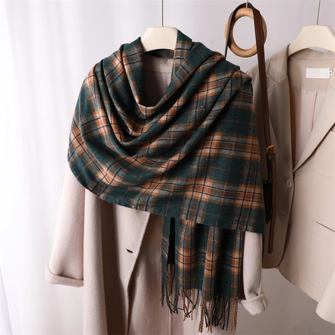 Elegant Polyester Plaid Scarf For Women With Tassels Soft Warm Winter Long Scarf Shawl Versatile Classic Lattice Scarf