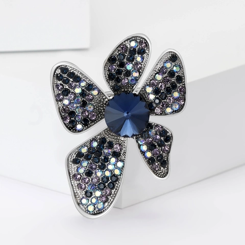 Vintage Alloy Full Rhinestone Flower Brooch For Women High Grade Elegant Floral Breastpin Jewelry Costume Clothing Accessories