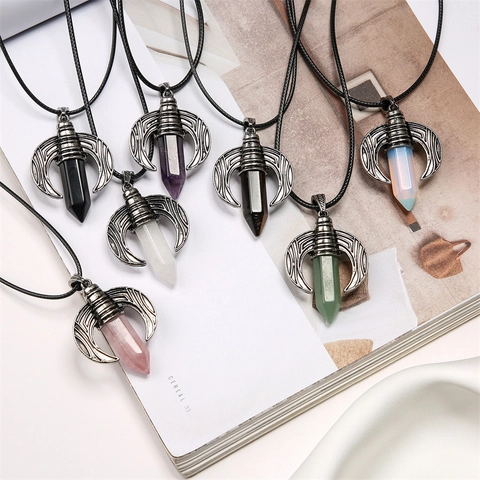 Collana con Pendente a Mezzaluna in Pietra Naturale a Colonna Esagonale in Rame Vintage Gioielli Retro Bohemien per Accessorio Quotidiano Unisex